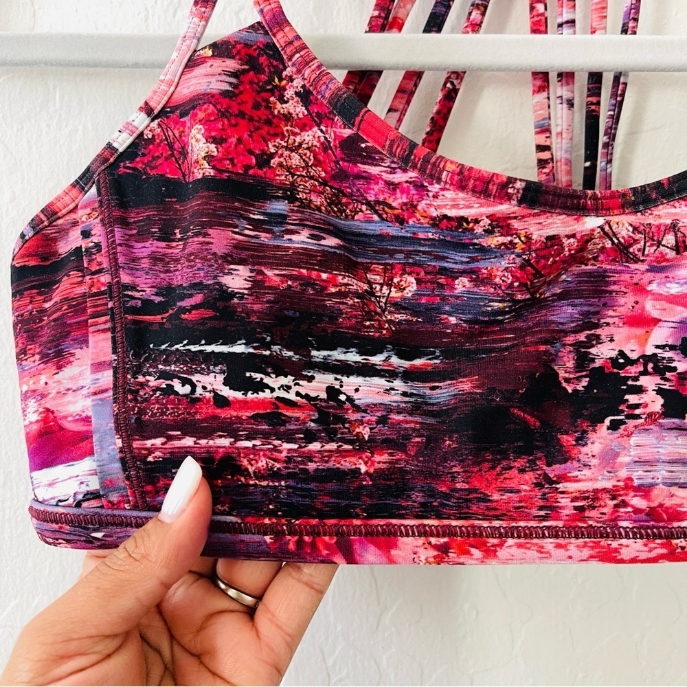 Lululemon Free To Be Sports Bra - Picture 3 of 6